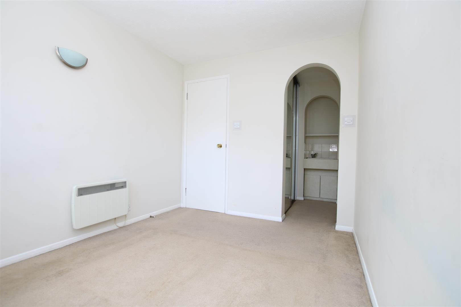Newbridge Close, Broadbridge Heath, Horsham